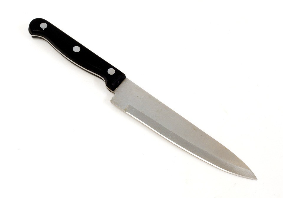 Another student arrested as students sneak knives in school | Daily Press