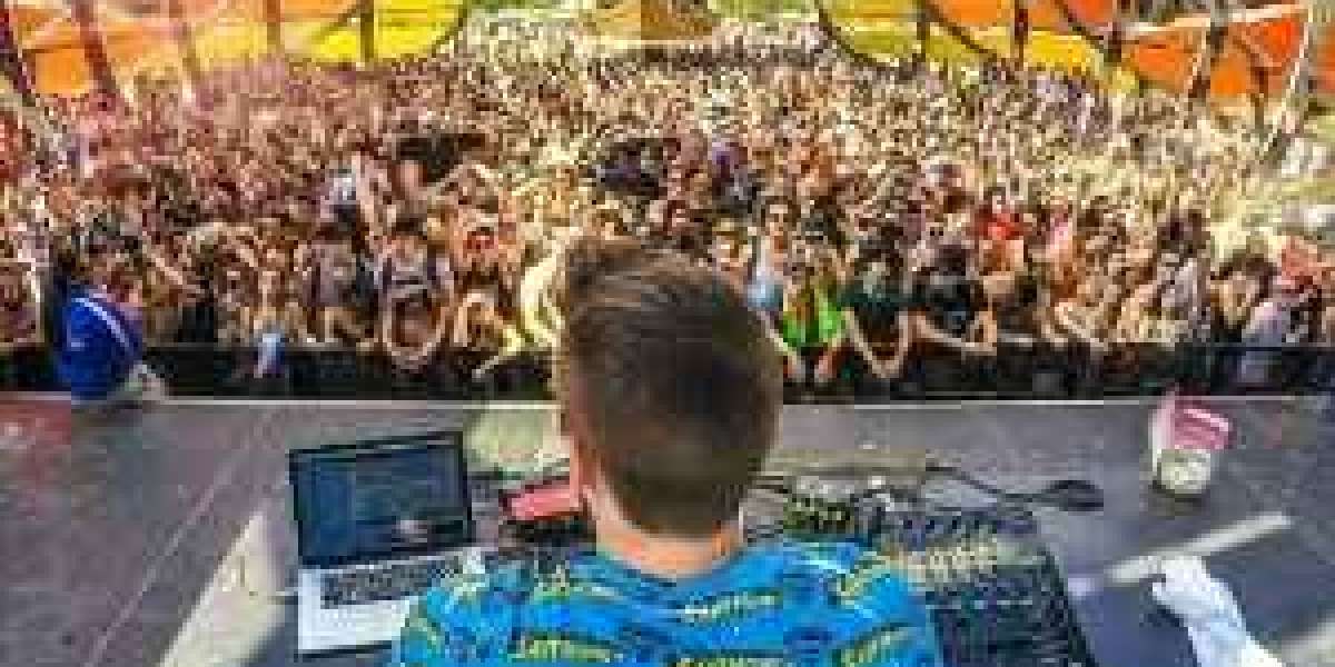 I TRAVERSE THE WAY OF RIGHTEOUS IN THE MIDST OF THE PATHS OF JUSTICE.