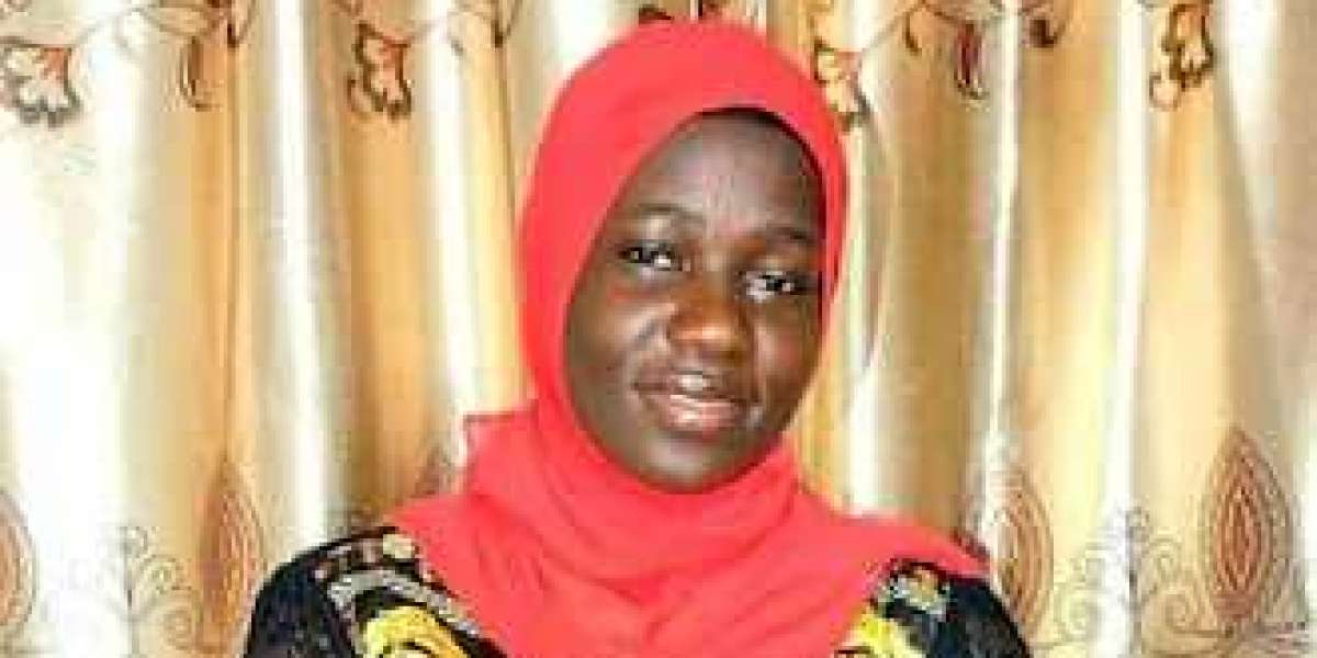 Fanta Jallow: Mrembo Kutoka Gambia Asafiri Hadi Kenya Kumtafuta Mamake