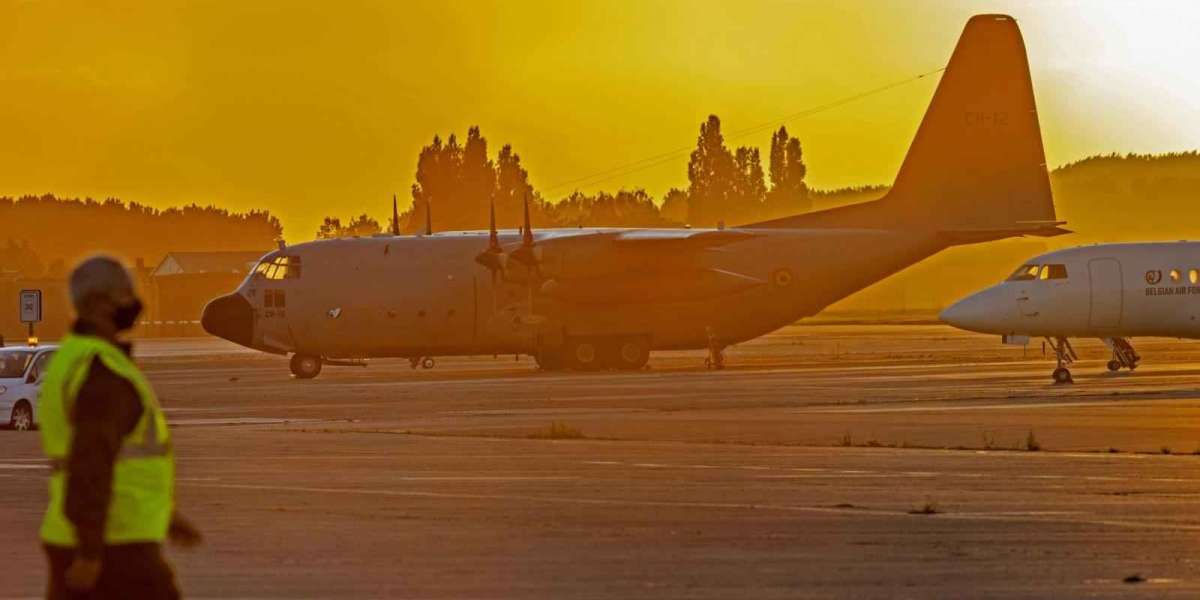 New urgency to airlift after Kabul blasts kill more than 100