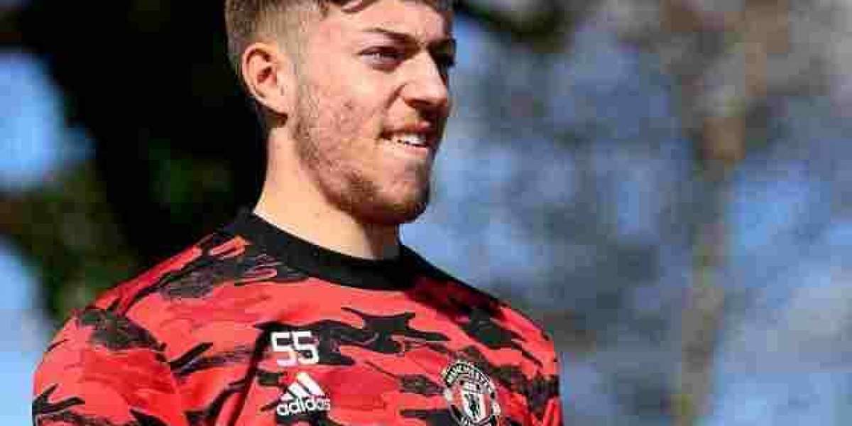 Manchester United youngster Reece Devine impressing New boss after loan