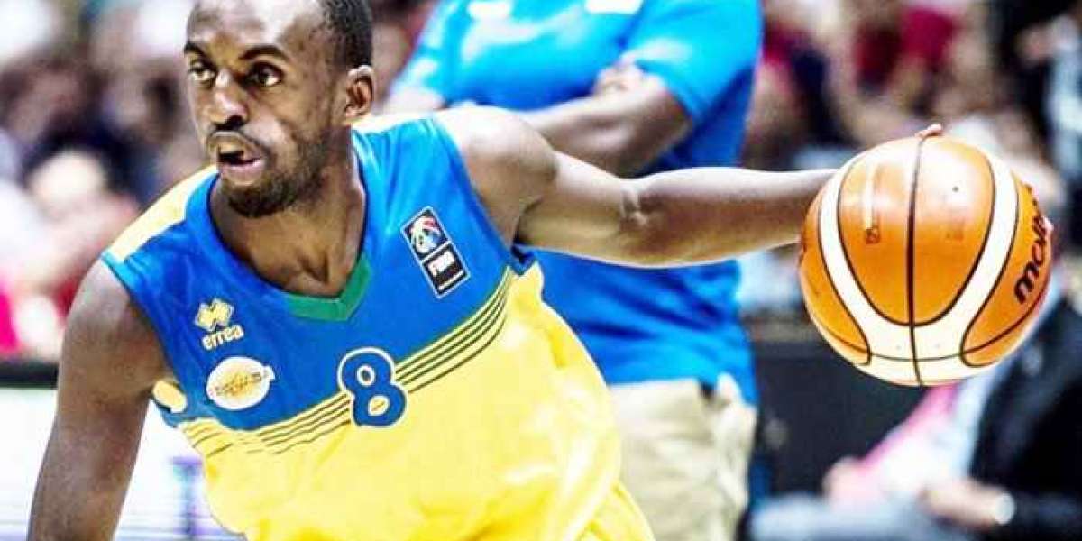 #AfroBasket2021: Mugabe Aristide ntari mu bakinnyi 12 umutoza yasigaranye