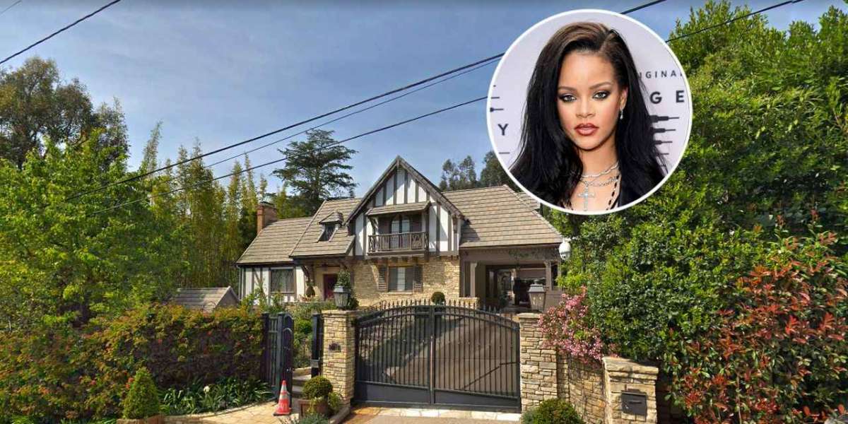 Rihanna Snaps up Her Neighbor’s House for $10 Million