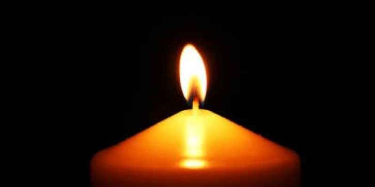 A POPULAR ENTERTAINER STABBED TO DEATH. <br> <br> October 16, 2021