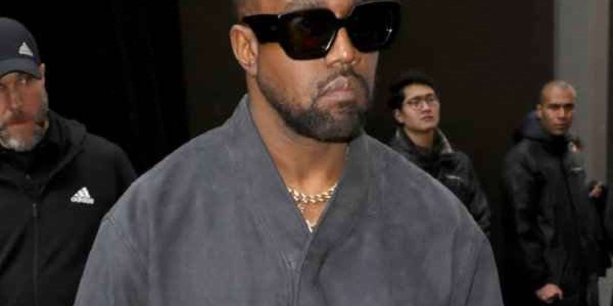 Kanye West yahinduye izina