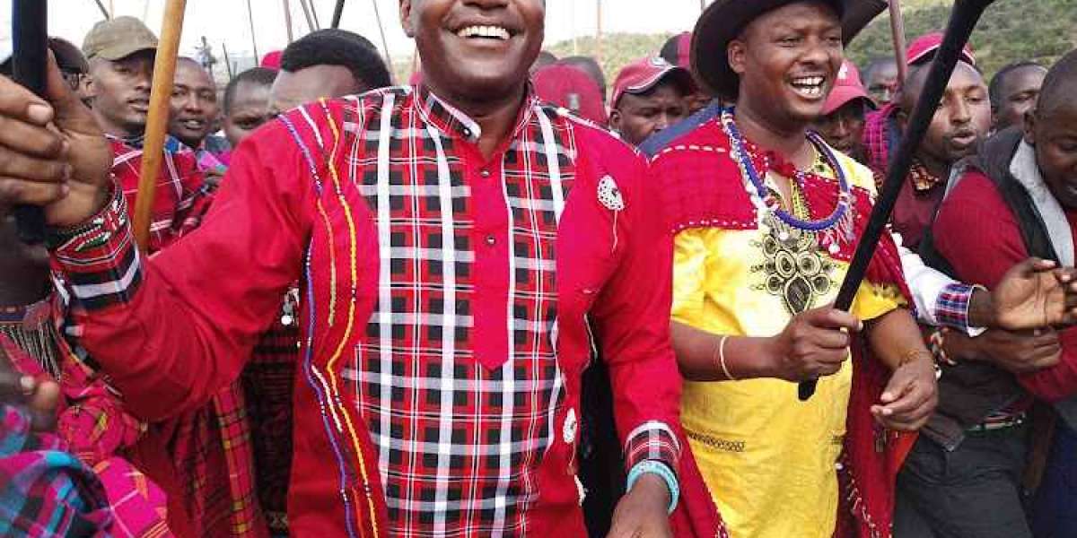 Maasai leaders stream in for Ormeshuki age - set ceremony.