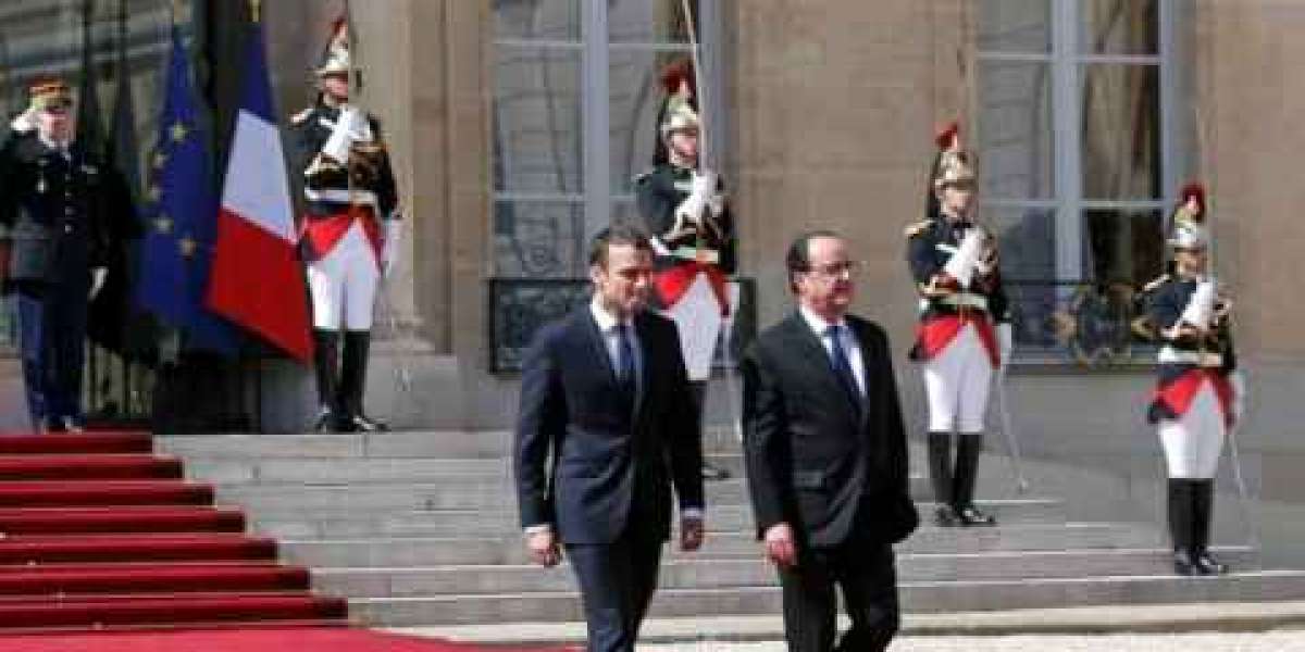 Rais wa zamani wa Ufaransa Francois Hollande aomba Wafaransa kumpigia kura Emmanuel Macron.