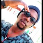 YOUNNG Profile Picture