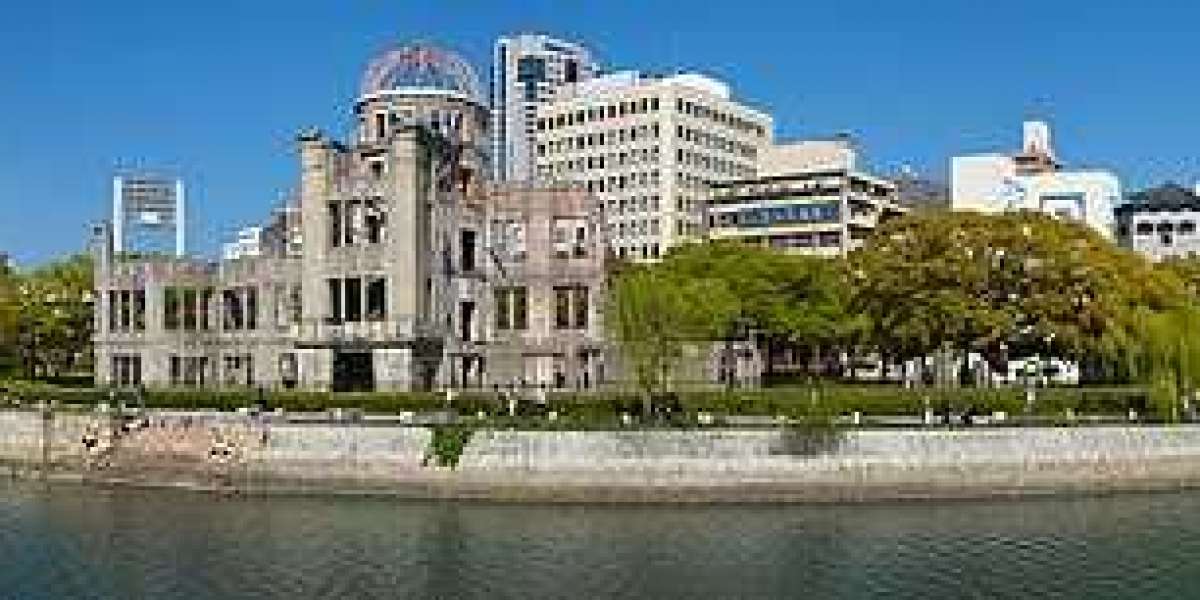 Atomic bombings of Hiroshima and Nagasaki