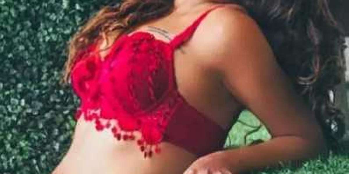 Sexy Female Models for mesmerizing romance at India Escort