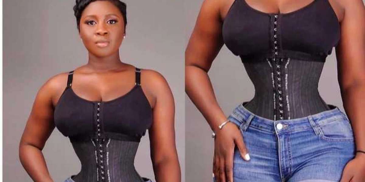 Ladies: Here are 5 dangers of wearing waist trainers