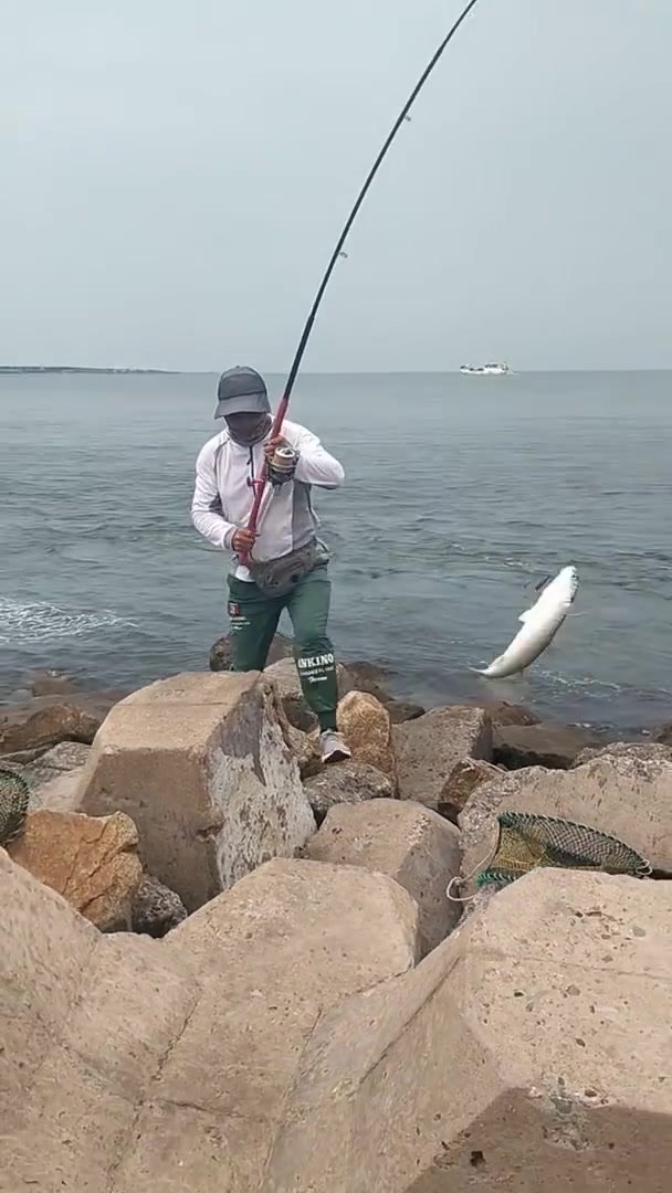 Amazing Rural Fishing Video