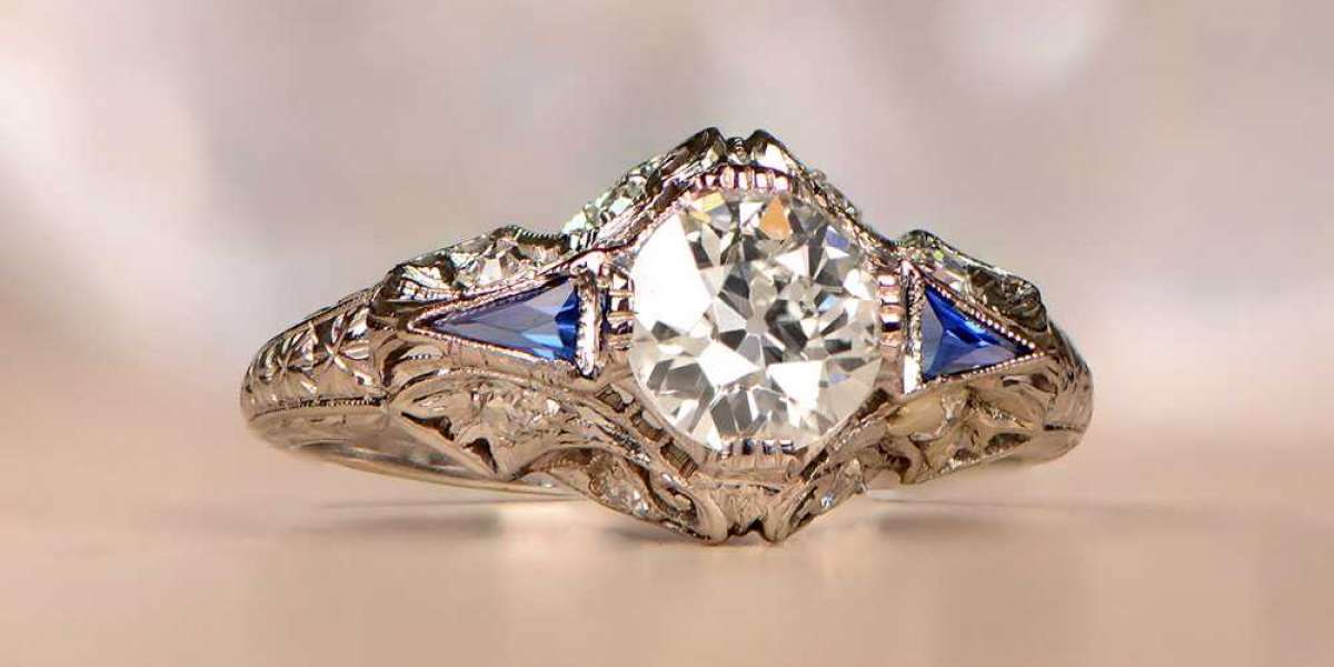 Buying Engagement Ring At Auctions-Is It Always A Good Deal?