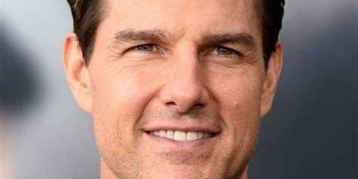 Tom Cruise