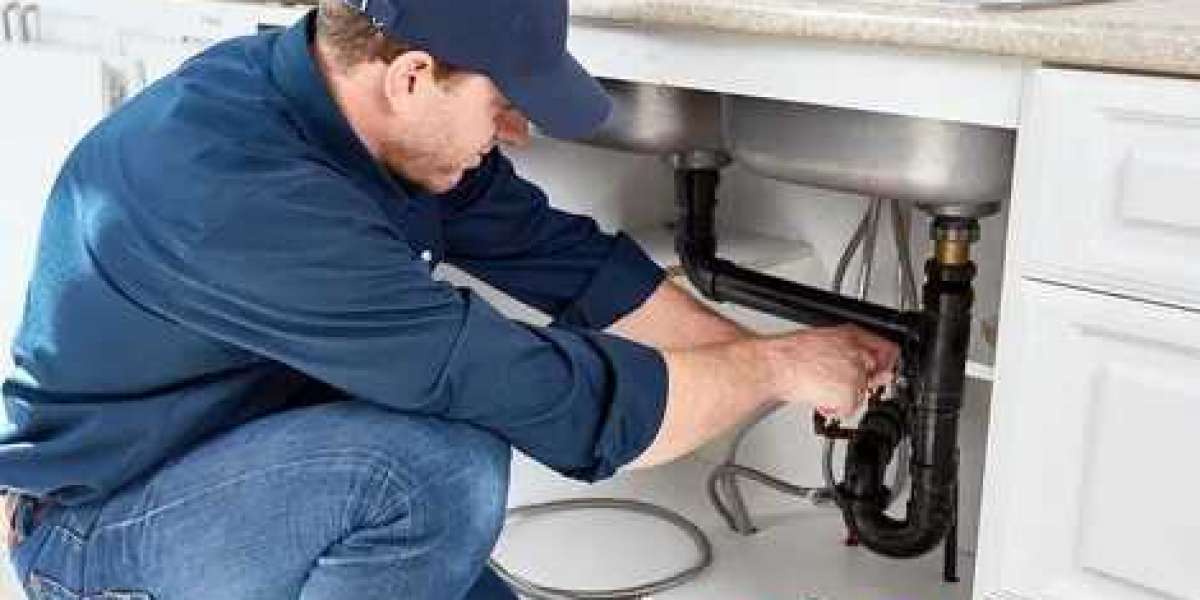 What Should You Look For While Finding A Plumber?
