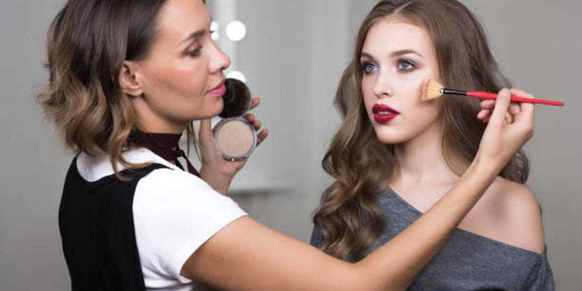 Best Makeup Artist Course available in chandigarh 2023?