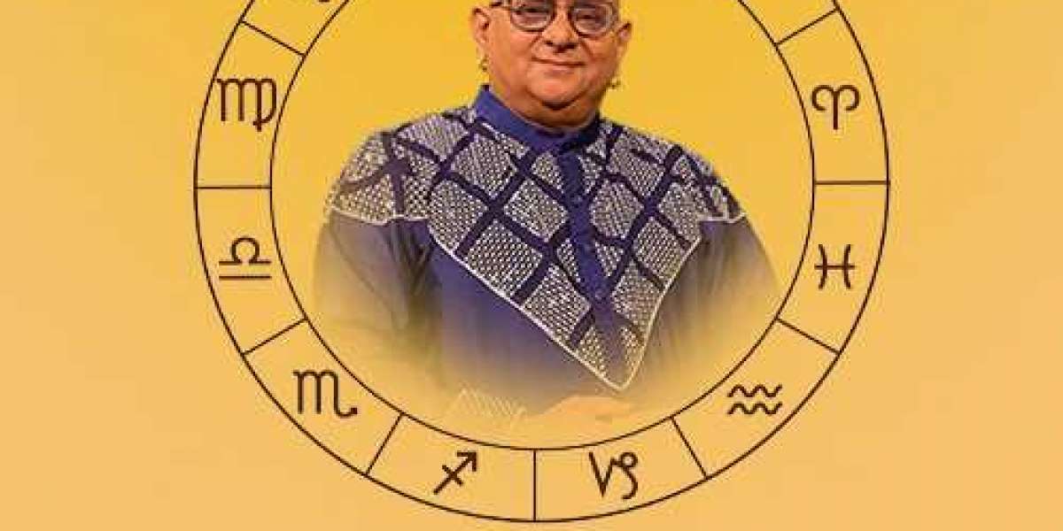 A Guide to the Most Respected and Accurate Astrologers from Around the Globe