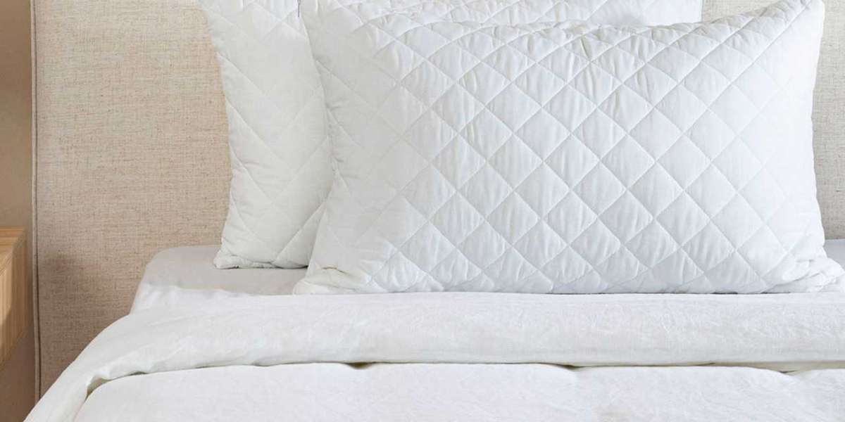 Common Materials Used in Hypoallergenic Comforters