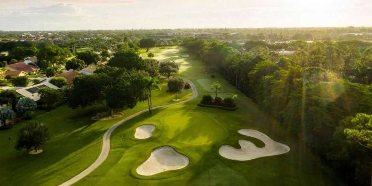 Elegance & Recreation: The Boca Raton Country Club Allure