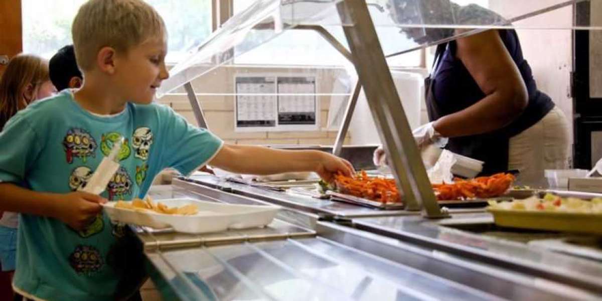 Exploring the Benefits of School Lunch Online