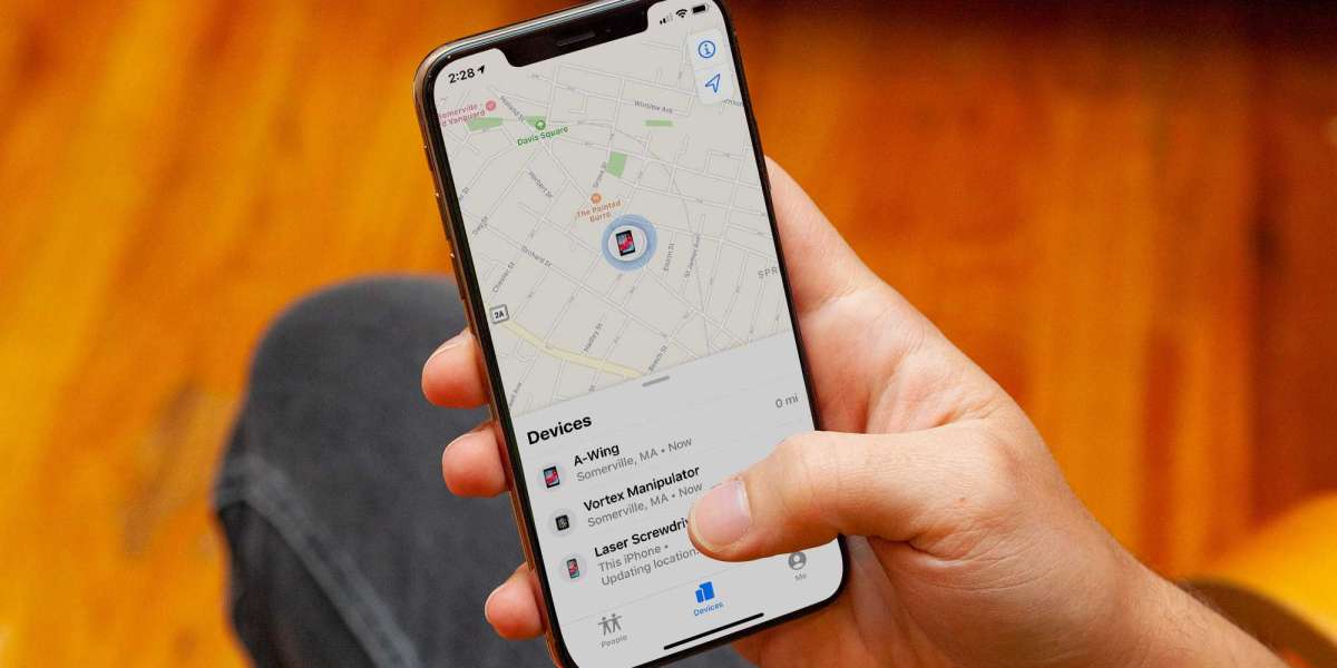 How to See Someones Location on iPhone: All Available Options