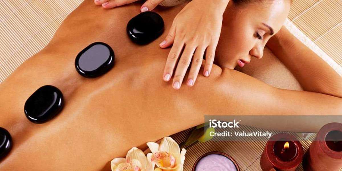 Hot Stone Massage Advantages: Muscle Relaxation