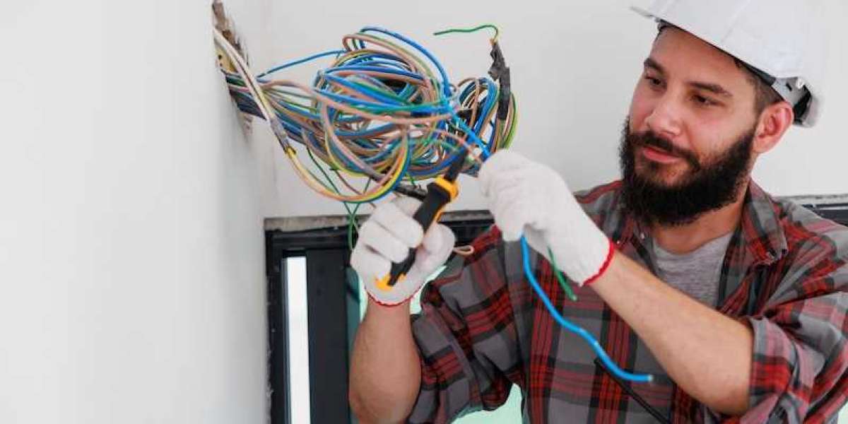 6 Reasons To Use Electricians For Pre-Wiring Of Commercial Premises