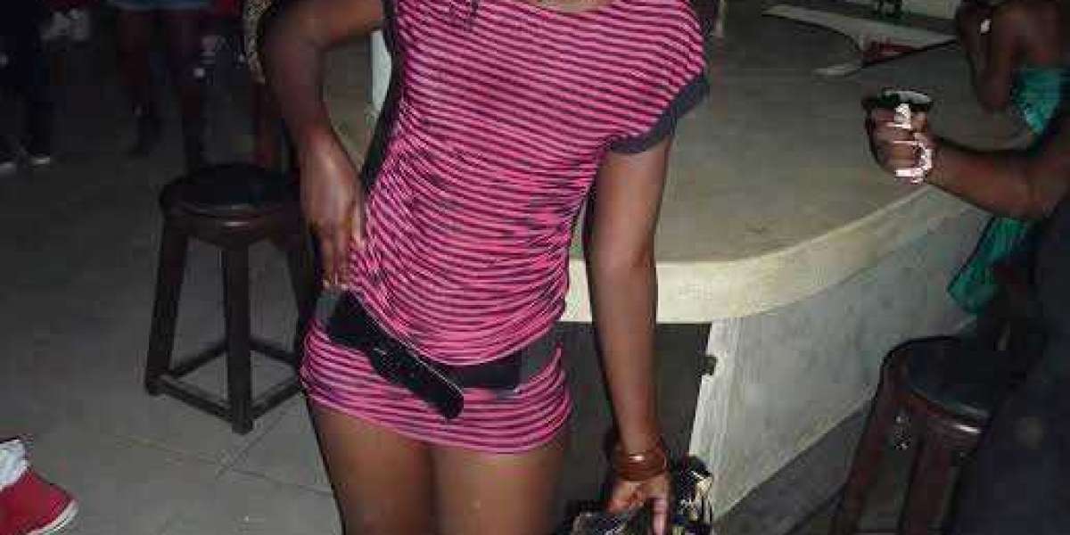 Murang'a College Woman Seen Moving Exposed In A Strip Club And This Occurred.