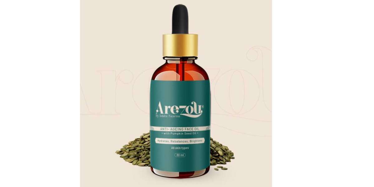 Natural Anti-Aging Oil for Menopause: Nurturing Your Skin Through the Transition