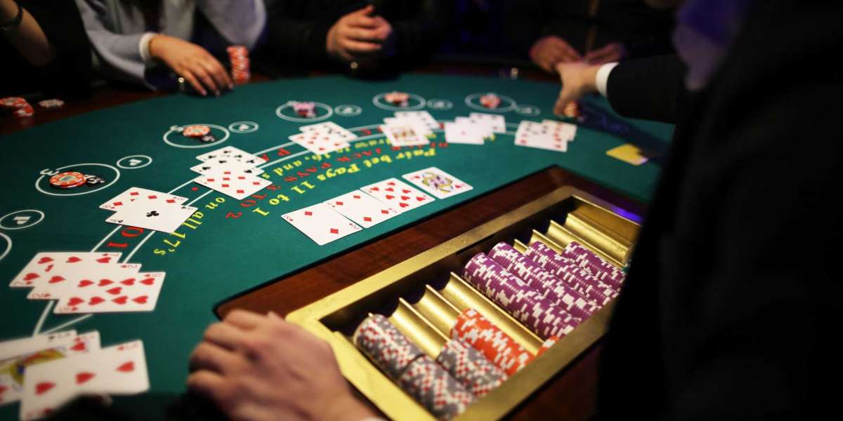 How to Maximize Your Winning Chances at Online Casinos