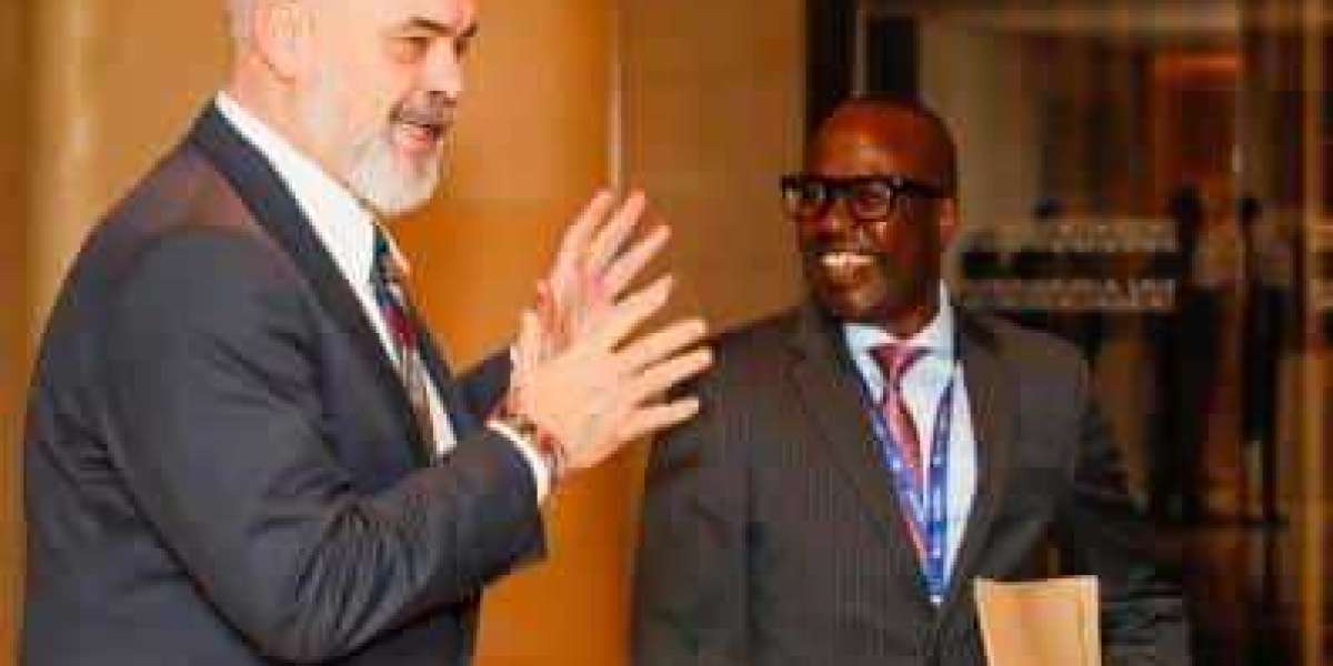 An Online Entertainment Blooper: International concerns PS Sing'oei's Stumble with Albanian Photograph