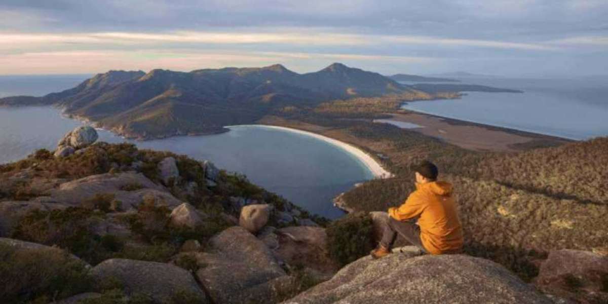 Exploring Paradise: Unveiling the Wonders of Wineglass Bay, Tasmania Through Guided Tours