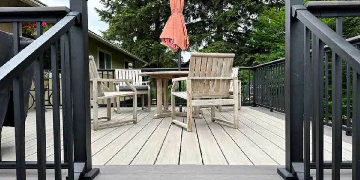 Sumner Deck Contractors: Crafting Outdoor Excellence