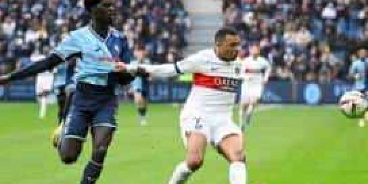 Mbappé and Vitinha Motivate 10-Man PSG to Hard-Battled Triumph at Le Havre