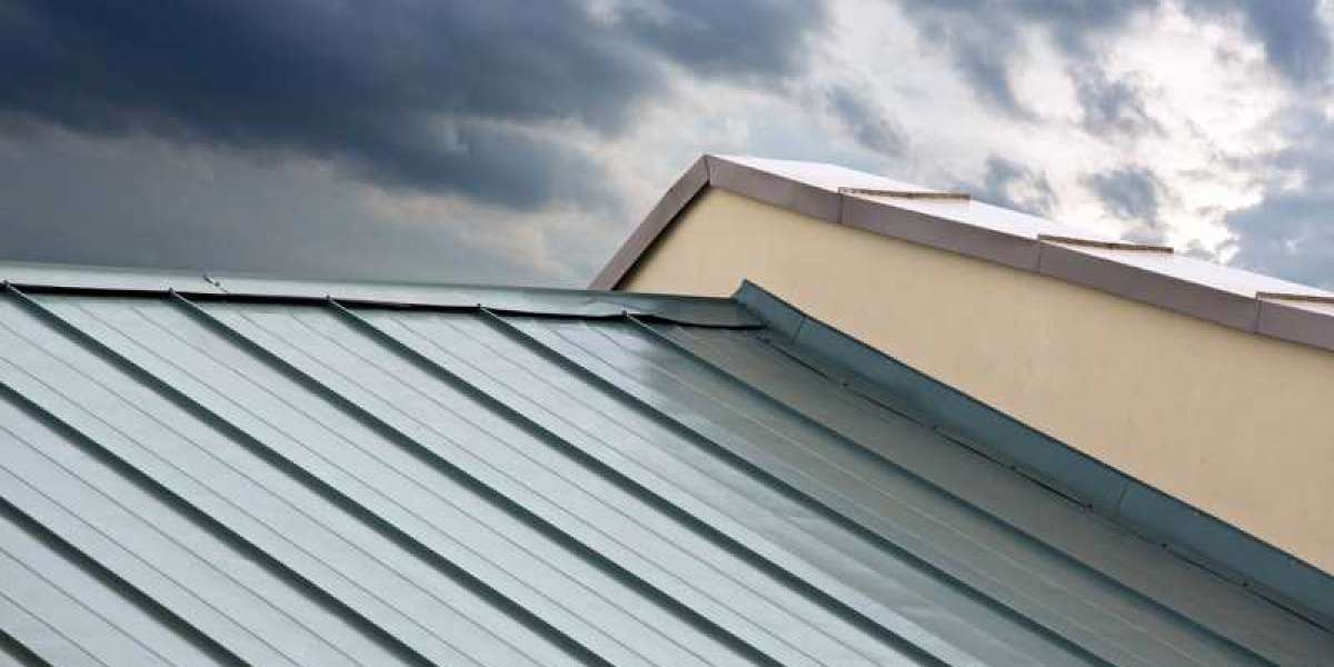 Maximizing Home Value | How a Steel Roofing Contractor Can Help?