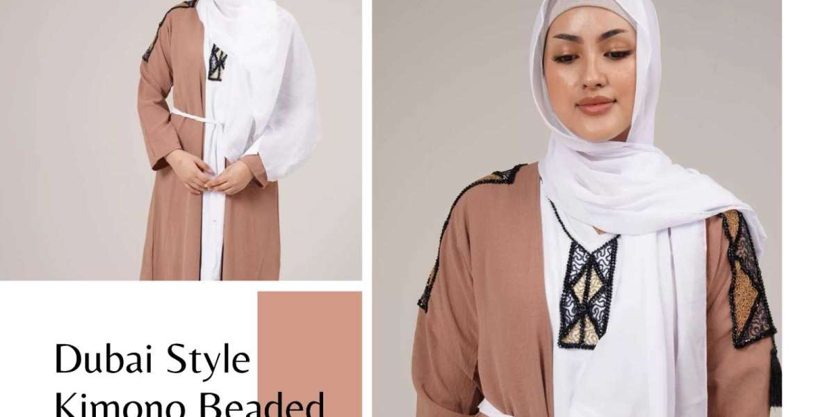 Experience Modest Elegance: Hamdaan Helps Manchester Embrace Islamic Fashion