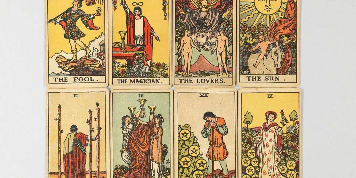 Reading Tarot cards: mystical practice or psychological tool?