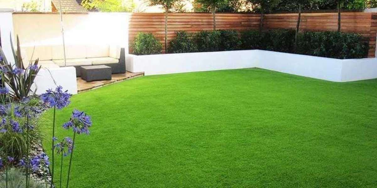 The Ultimate Guide to Artificial Grass for Home Decor