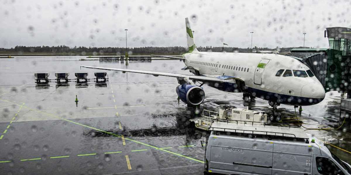 Navigating Rainy Runways: Understanding Flights Being Canceled Due to Rain