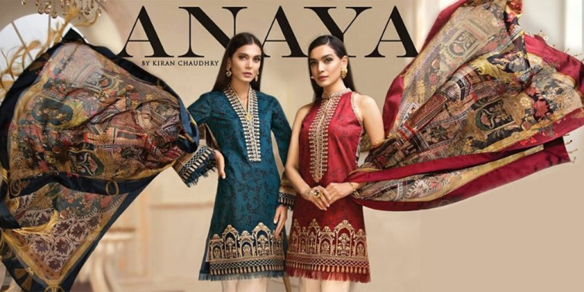 Pakistani Lawn Suits for Online Shopping