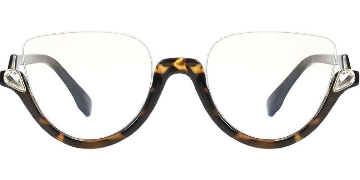 The Eyeglasses Requires Clarity And Comfort