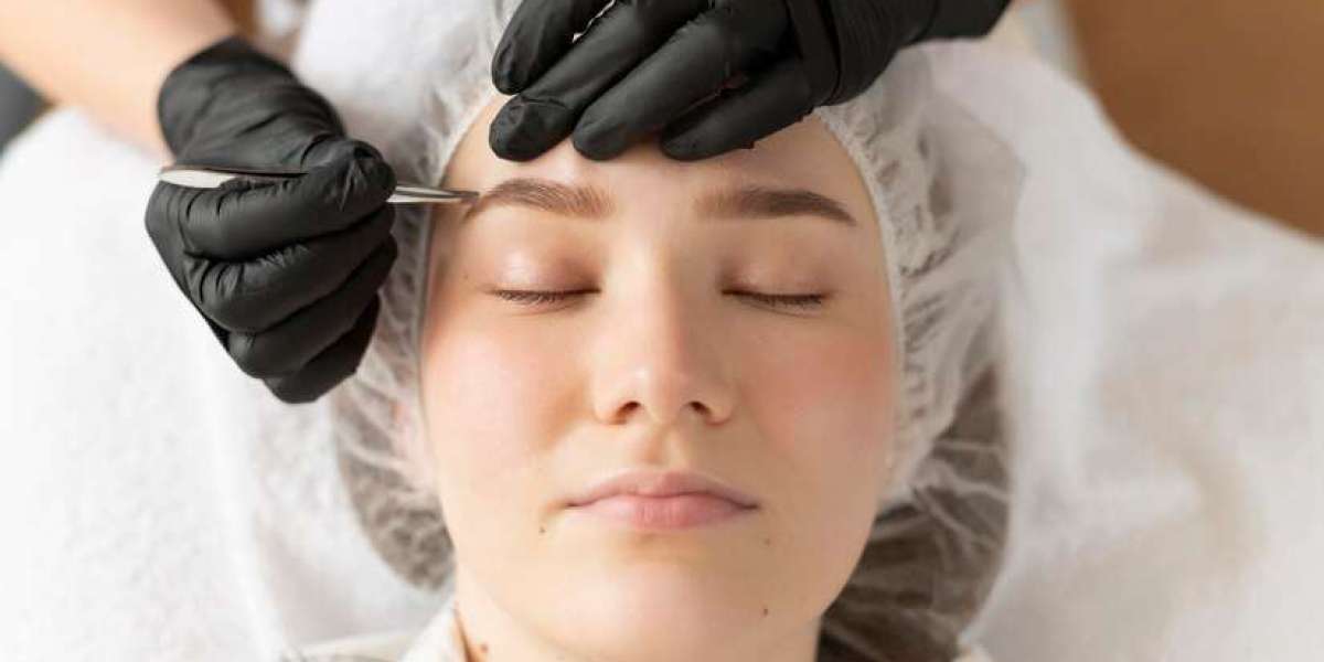 Eyebrow Threading: What Is It? Is It Painful?