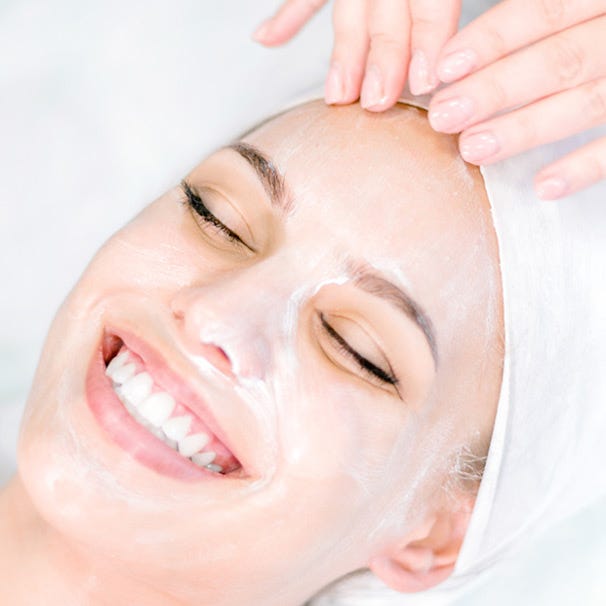 The Official Guide to Chemical Peels In Dubai | by Dynamic Clinic | Jun, 2024 | Medium