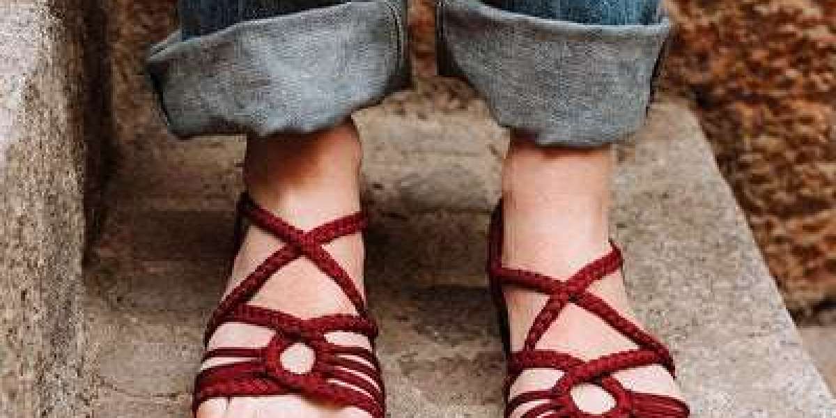 How to Choose the Best Women’s Sandals for Your Lifestyle?