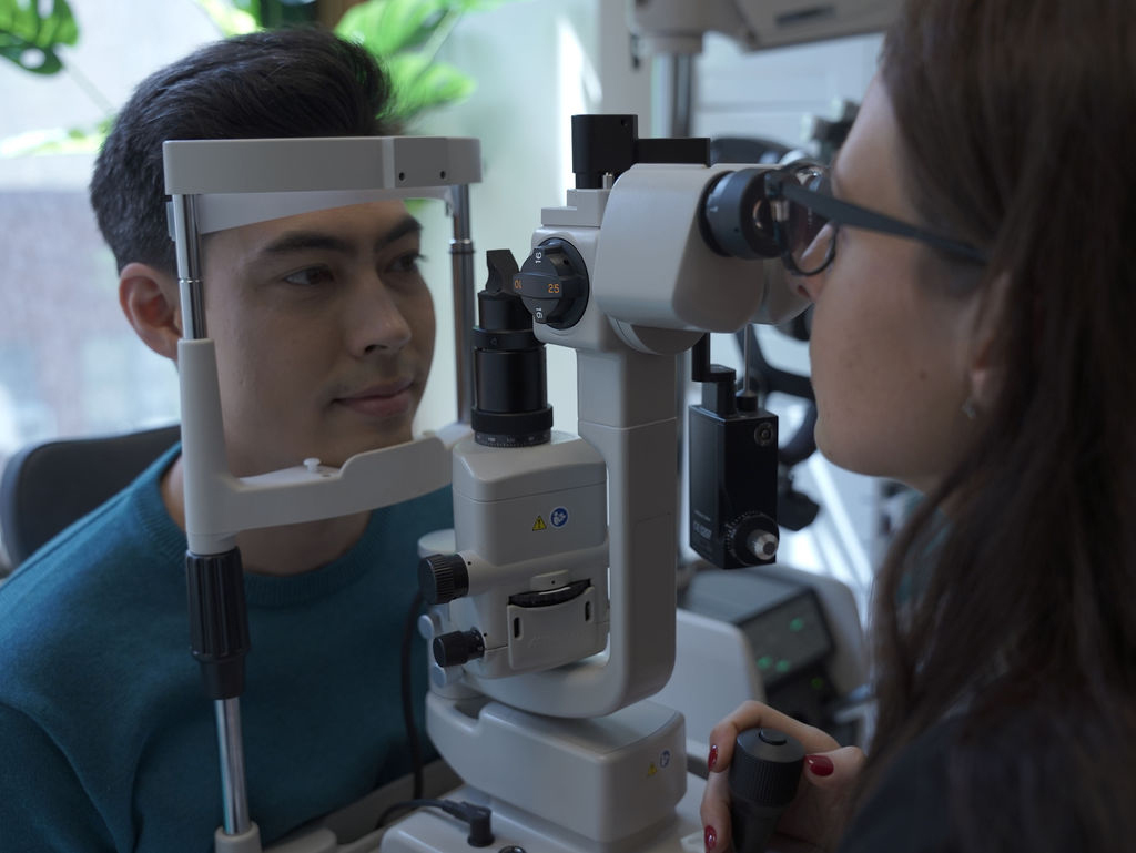 Eye Exam Near Me in Downtown Manhattan | Vision Test NYC