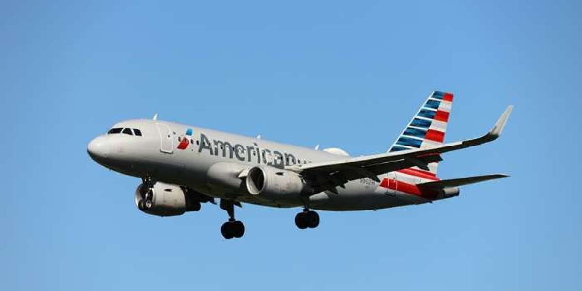 What is American Airlines Unaccompanied Minor Service?