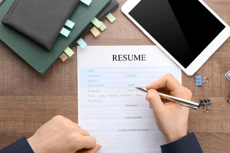 How hiring a professional resume writer can help you find a job faster | by Professional Resumes | Aug, 2024 | Medium