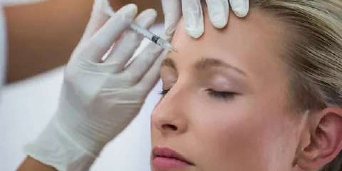 How Botox Injections Can Help with Facial Puffiness in Abu Dhabi