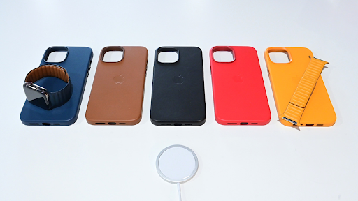 Top Features to Look for in an iPhone 12 Pro Leather Case -