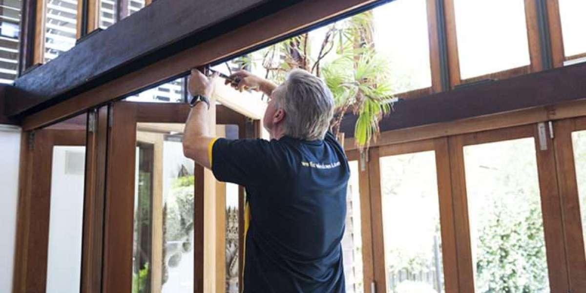 Emergency Glass Door Repair: Fast and Efficient Service When You Need It Most